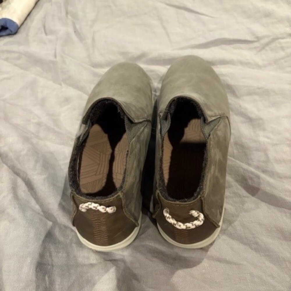 OLUKAI Hawai'iloa Manu Hope Booties Women’s Size 7 Gray Leather Casual Shoes
